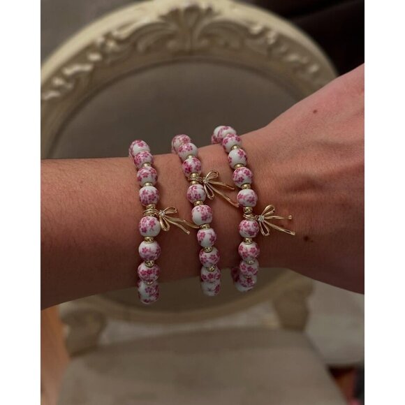 Pink Dainty Flower Handmade Stretch Dainty Bead Bow Charm Bracelet for Women - Picture 8 of 9